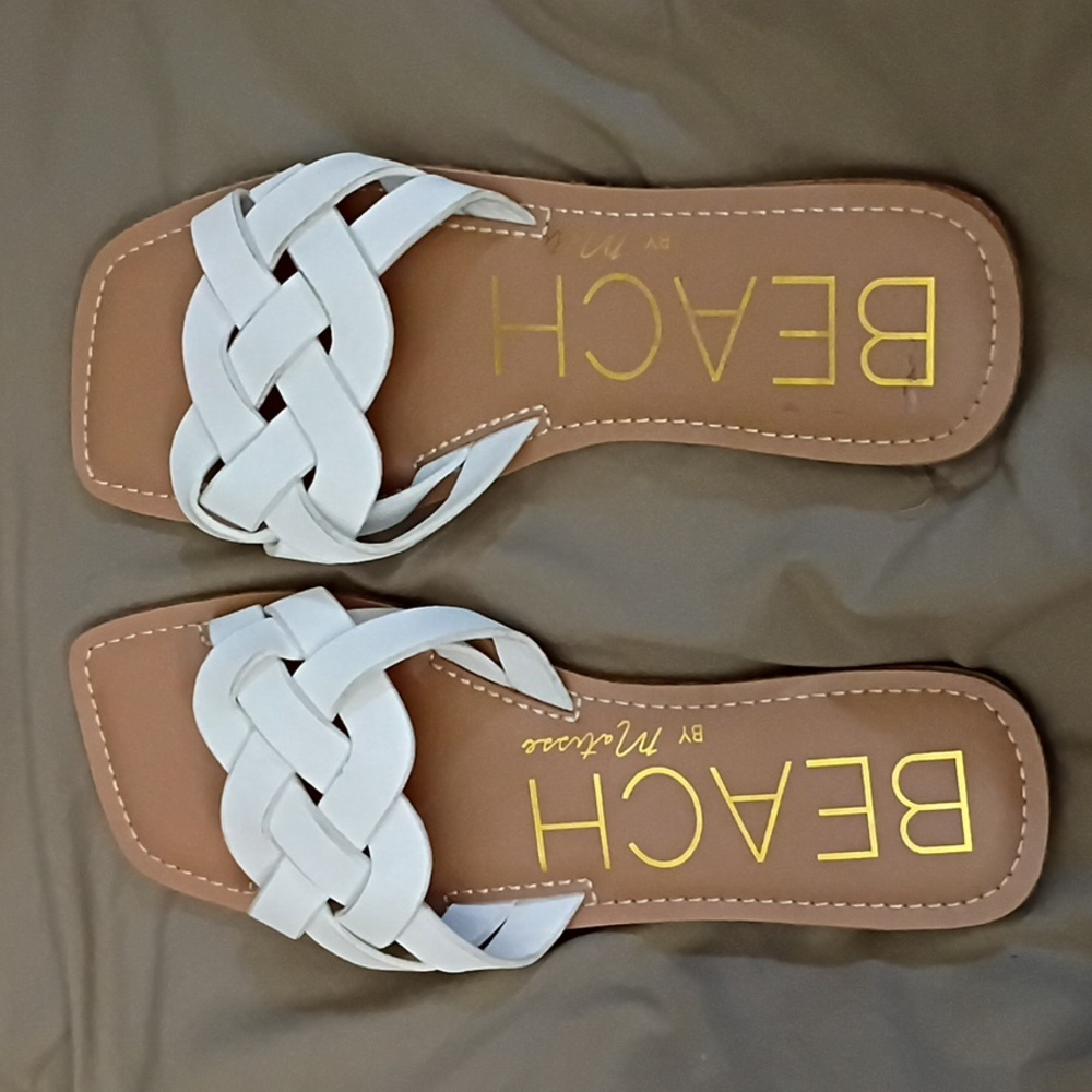 Beach By Matisse White Sandals